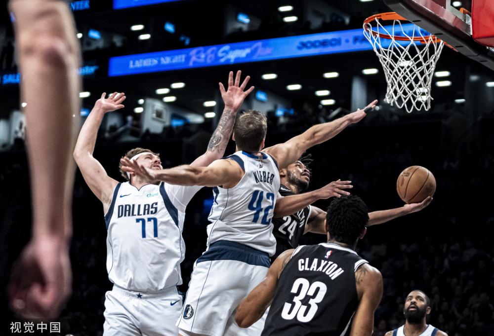 他不仅依靠 他不仅依靠